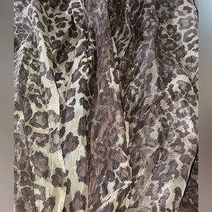 Huge leopard fabric